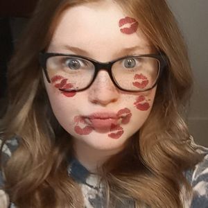 Meet your Posher, Chloe